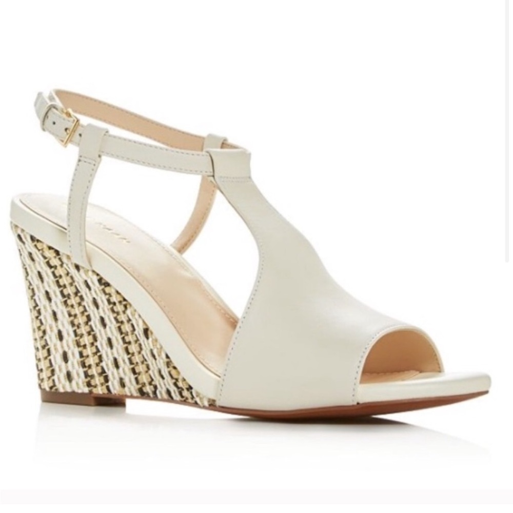 Cole Haan Maddie Open Toe Tan Cream Wedges Textured Upper SIZE 9 Spring Ready